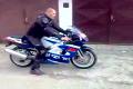 SUZUKI 600